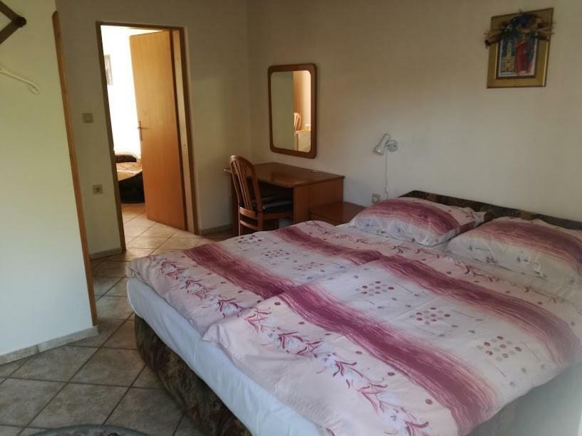 Apartmani Marijana Selce Exterior photo